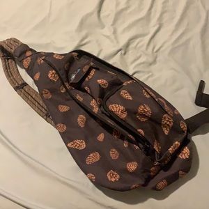 Kavu sling bag, like new. Pinecone print